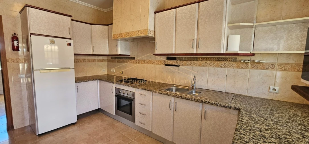 Moradia T4 para Venda em Loule (São Sebastião) Foto 7