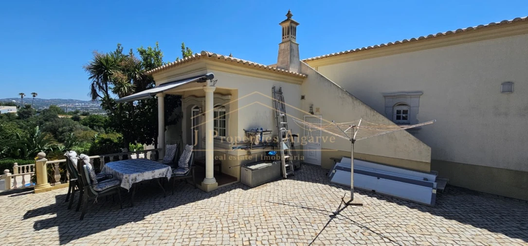 Moradia T4 para Venda em Loule (São Sebastião) Foto 22