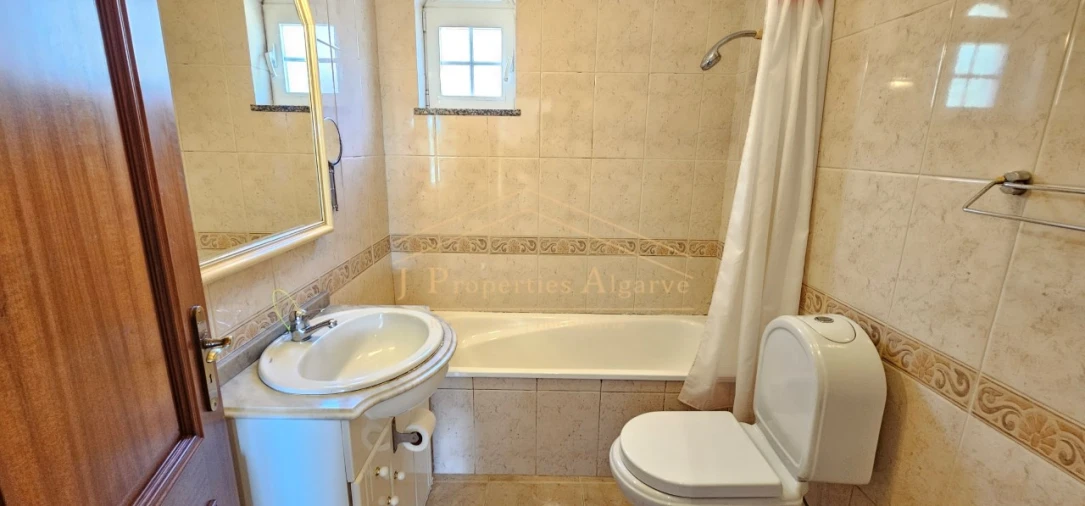 Moradia T4 para Venda em Loule (São Sebastião) Foto 15