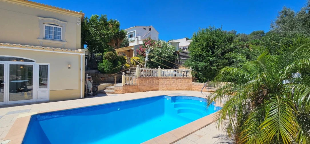 Moradia T4 para Venda em Loule (São Sebastião) Foto 29