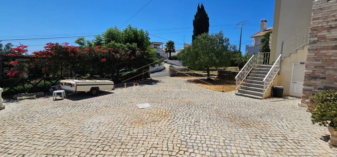 Moradia T4 para Venda em Loule (São Sebastião) Foto 40