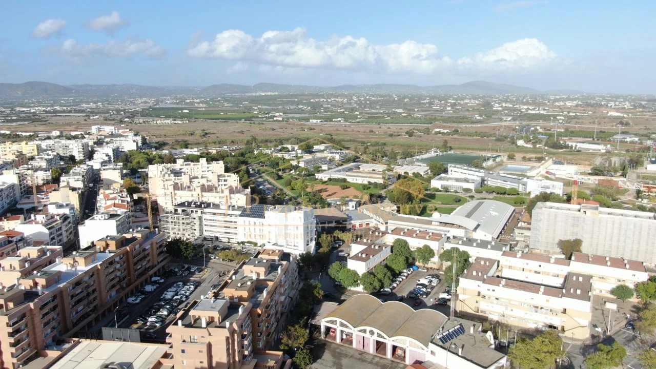 Moradia T3 para Venda em Faro (Sé e São Pedro) Foto 5