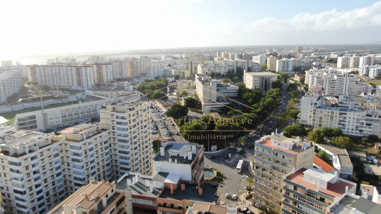 Moradia T3 para Venda em Faro (Sé e São Pedro) Foto 6