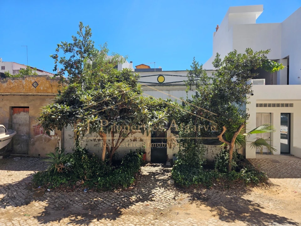 Moradia T3 para Venda em Faro (Sé e São Pedro) Foto 1