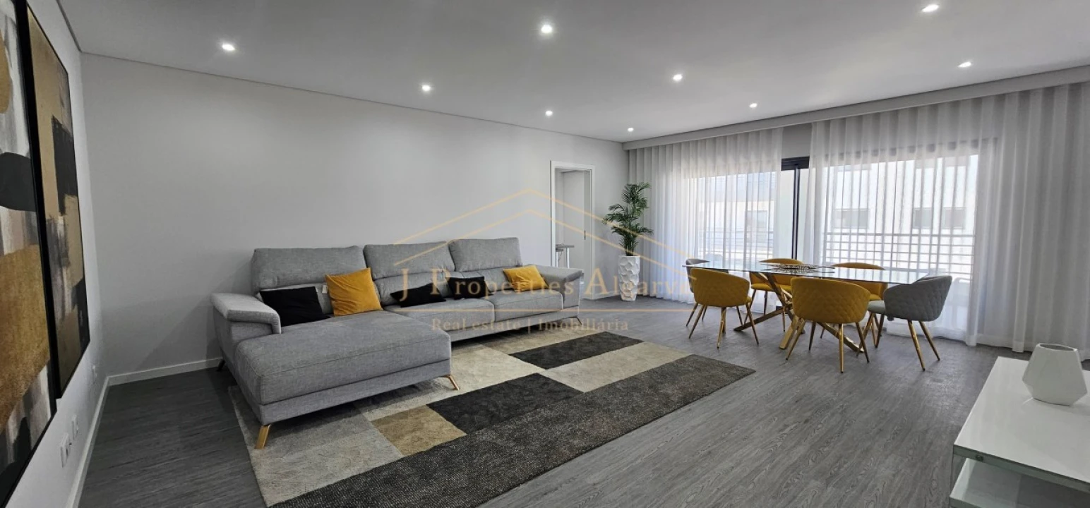 Apartamento T3 para Venda em Olhão Foto 6