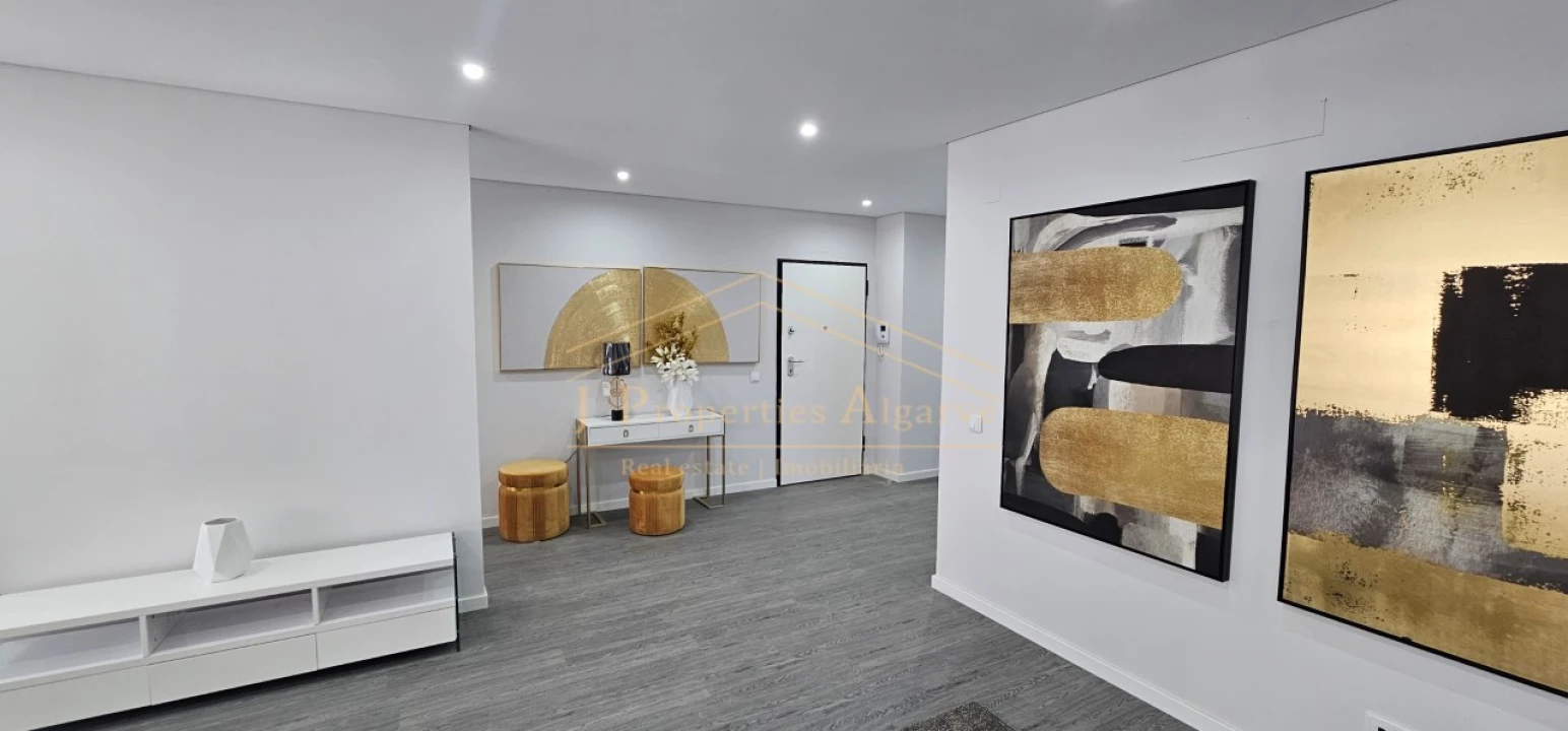 Apartamento T3 para Venda em Olhão Foto 14