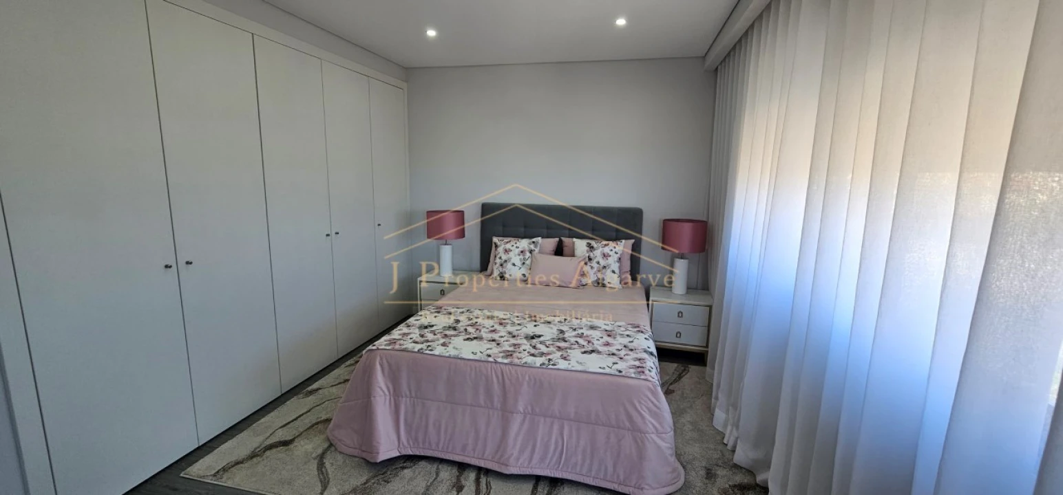 Apartamento T3 para Venda em Olhão Foto 22