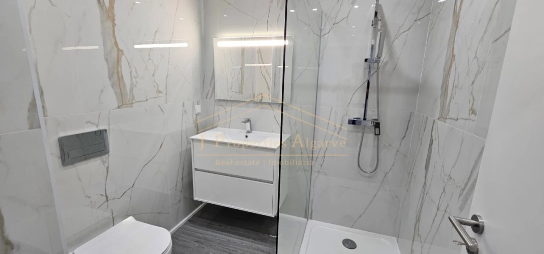 Apartamento T3 para Venda em Olhão Foto 20