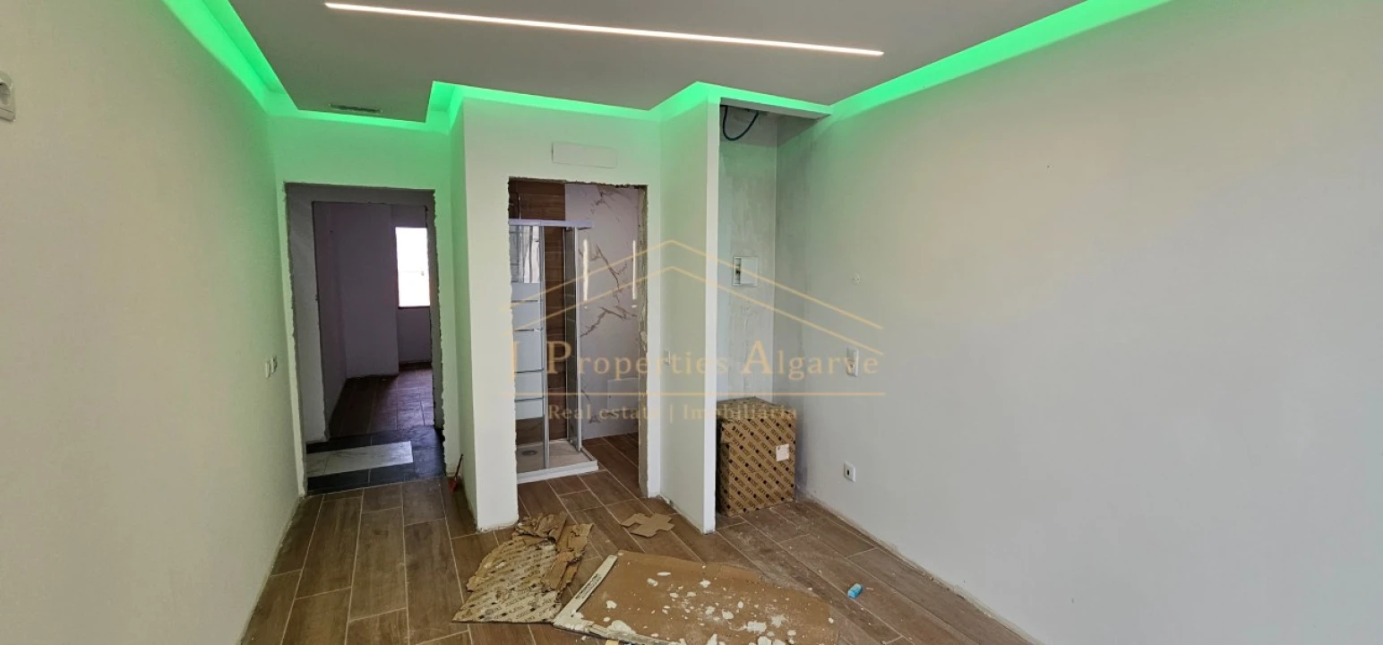 Prédio para Venda em Faro (Sé e São Pedro) Foto 3