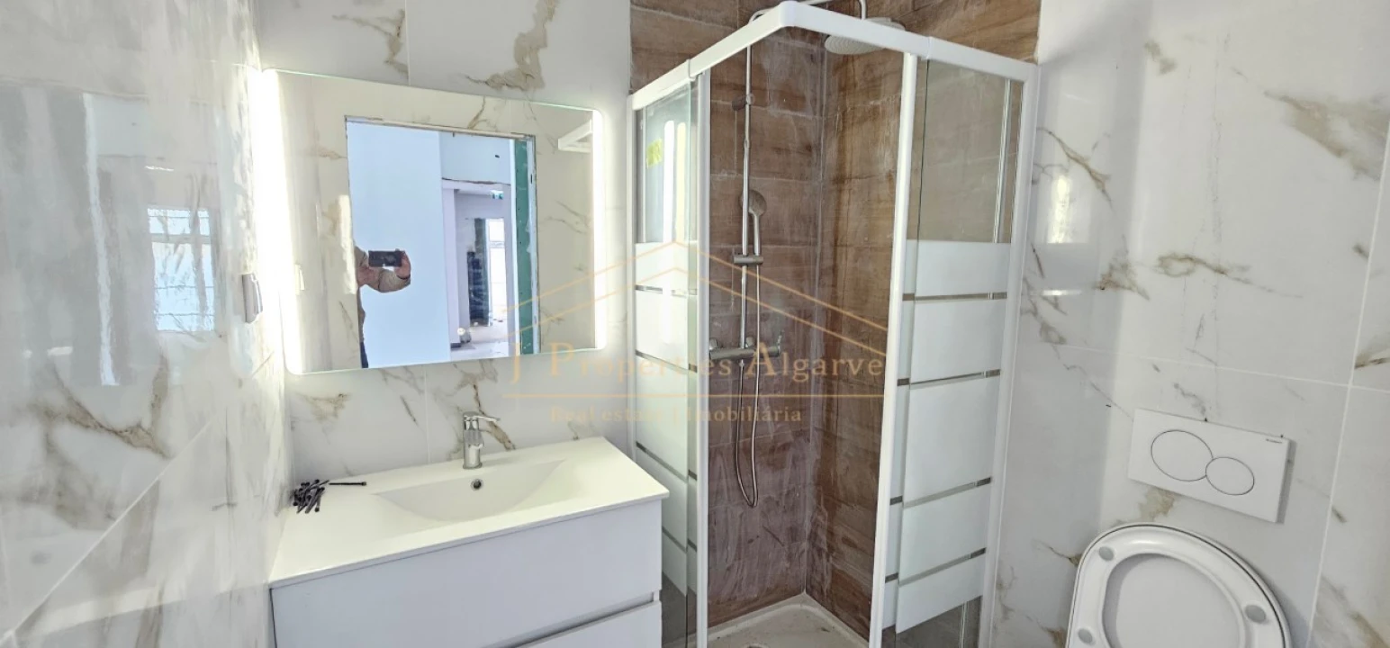 Prédio para Venda em Faro (Sé e São Pedro) Foto 12