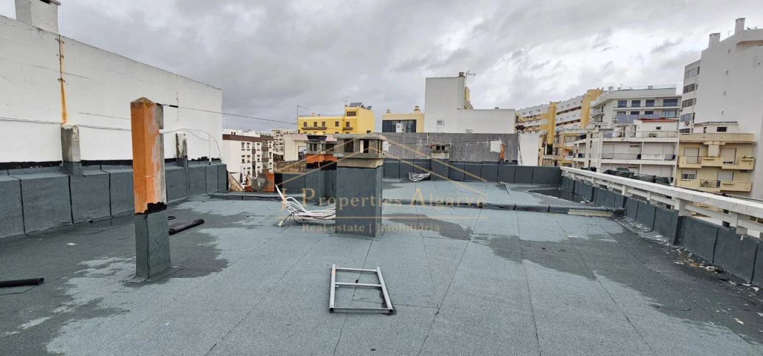 Prédio para Venda em Faro (Sé e São Pedro) Foto 33