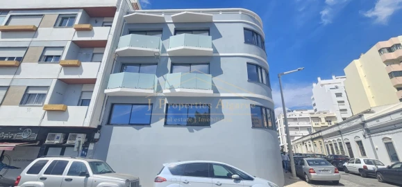 Prédio para Venda em Faro (Sé e São Pedro)