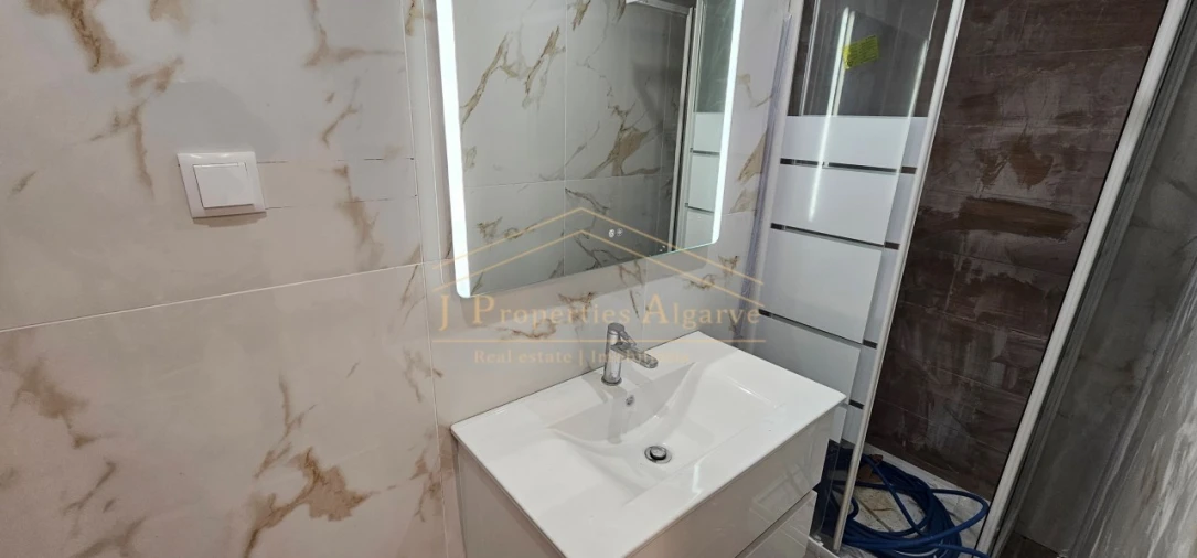 Prédio para Venda em Faro (Sé e São Pedro) Foto 4