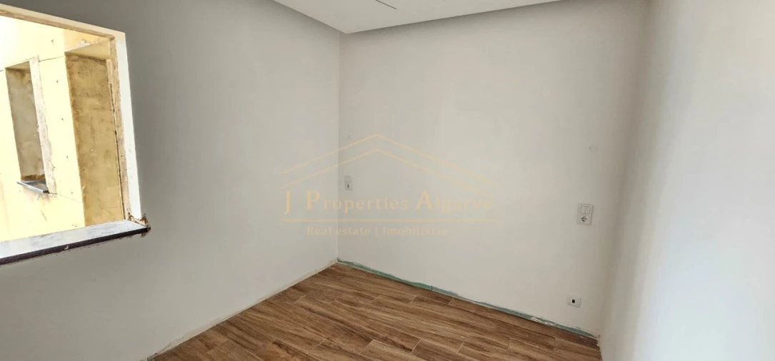 Prédio para Venda em Faro (Sé e São Pedro) Foto 10