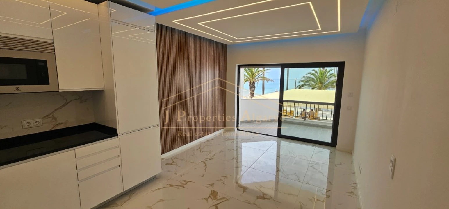 Apartamento T3 para Venda em Quarteira Foto 1