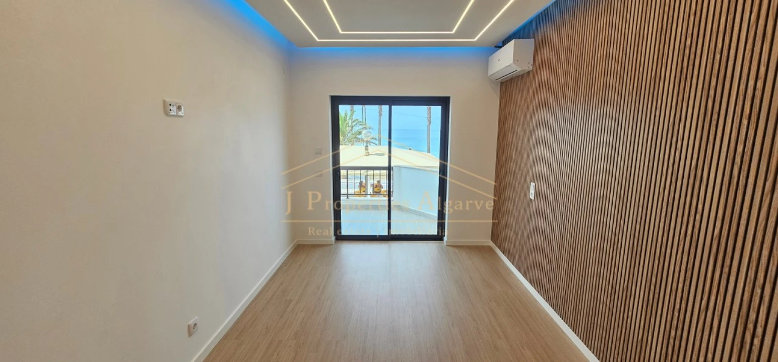 Apartamento T3 para Venda em Quarteira Foto 5