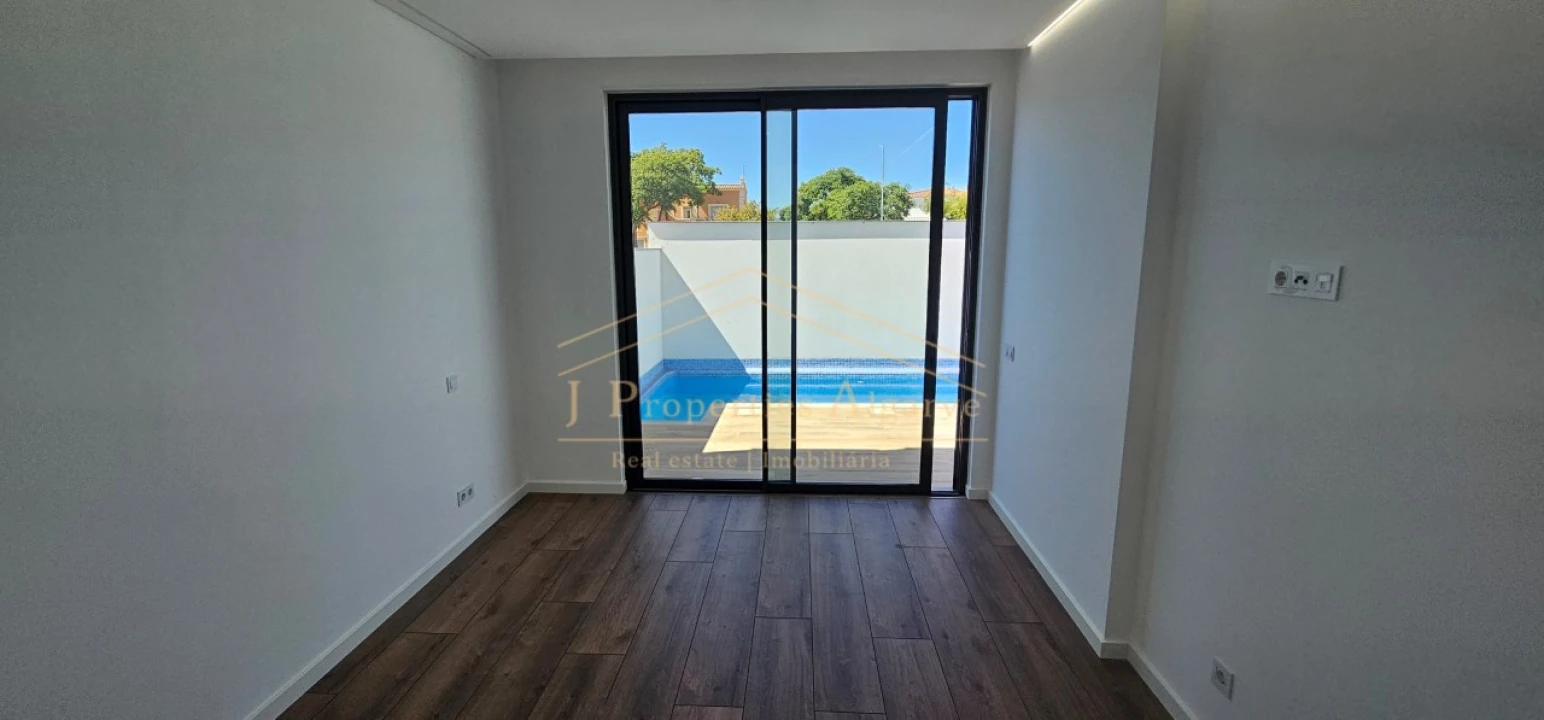 Moradia T3 para Venda em Moncarapacho e Fuseta Foto 11