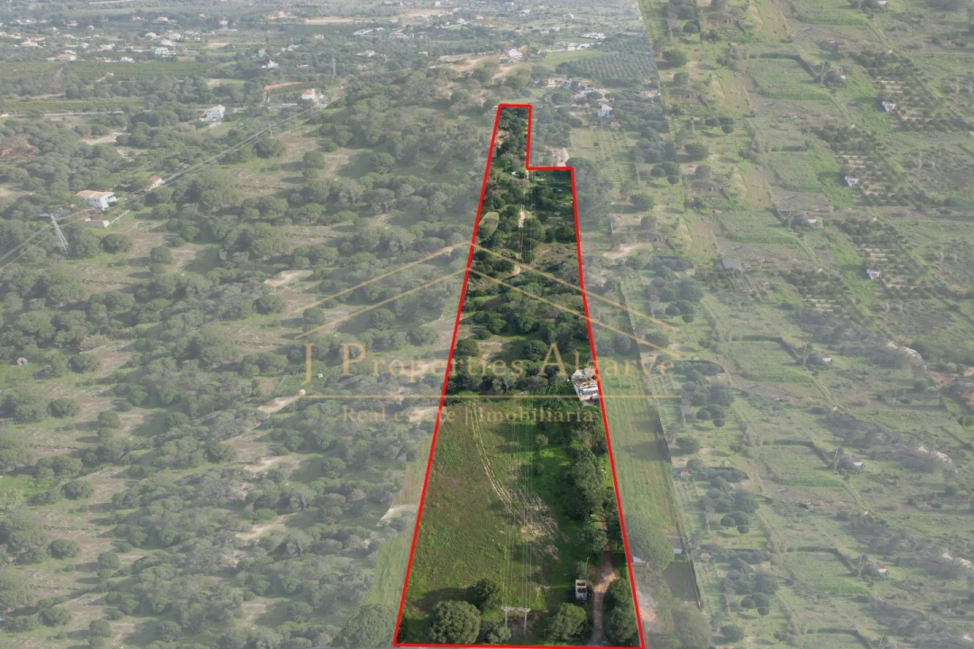 Terreno para Venda em Quarteira Foto 4