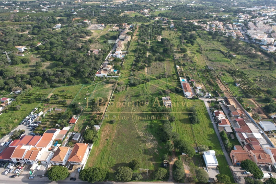 Terreno para Venda em Quarteira Foto 10