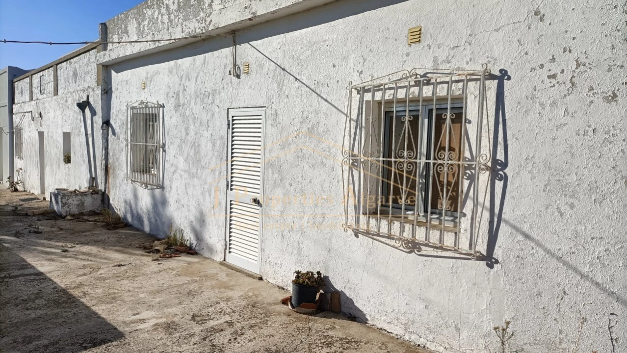 Moradia T2 para Venda em Loule (São Sebastião) Foto 6