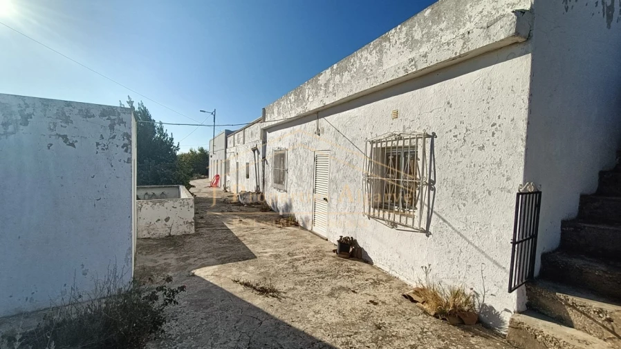 Moradia T2 para Venda em Loule (São Sebastião) Foto 7