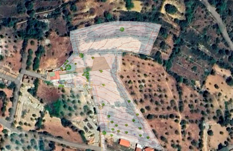 Moradia T2 para Venda em Loule (São Sebastião) Foto 1