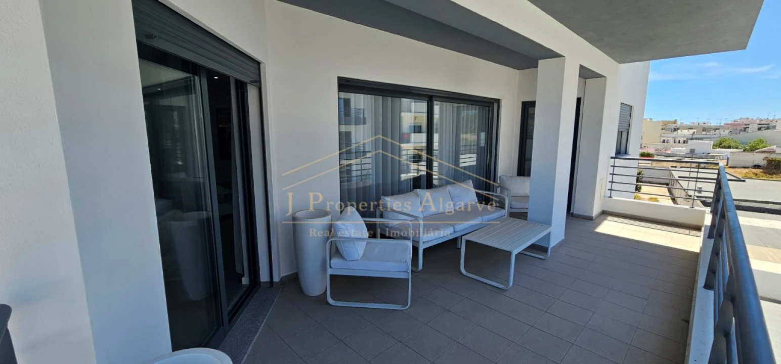 Apartamento T2 para Venda em Quelfes Foto 21