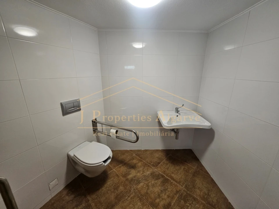 Armazém para Venda em Loule (São Sebastião) Foto 15