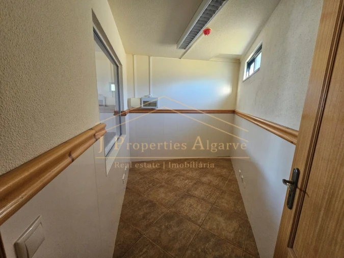 Armazém para Venda em Loule (São Sebastião) Foto 12