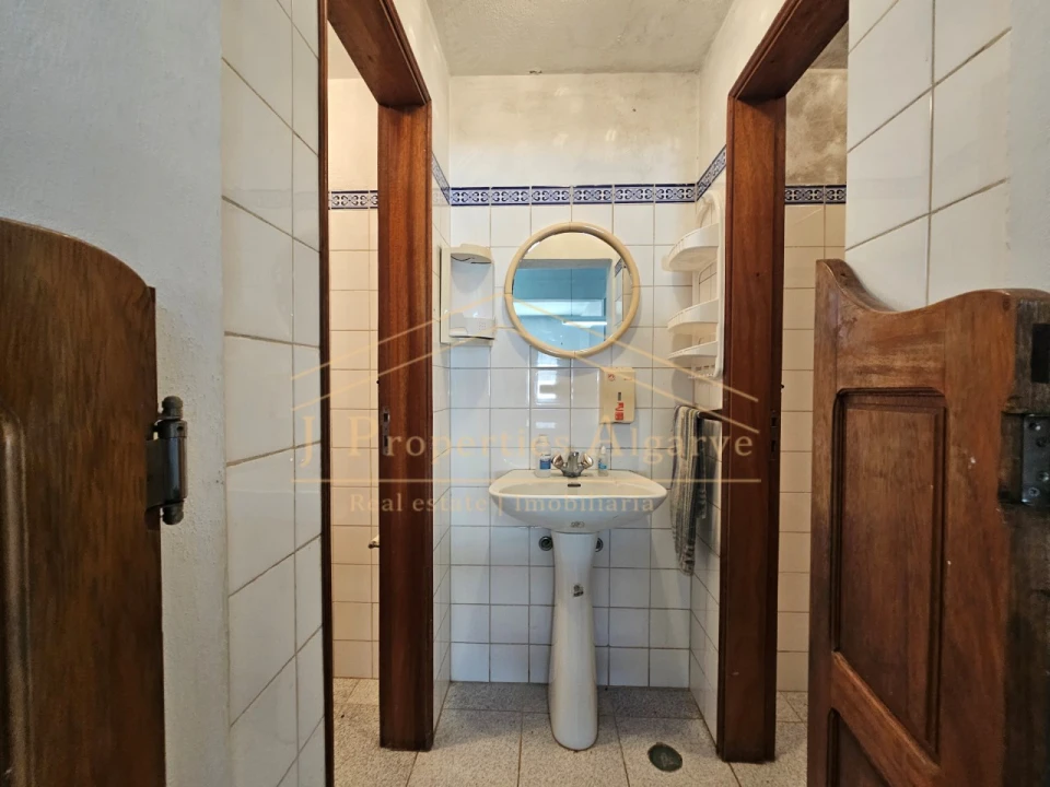 Moradia T7 para Venda em Loule (São Sebastião) Foto 32