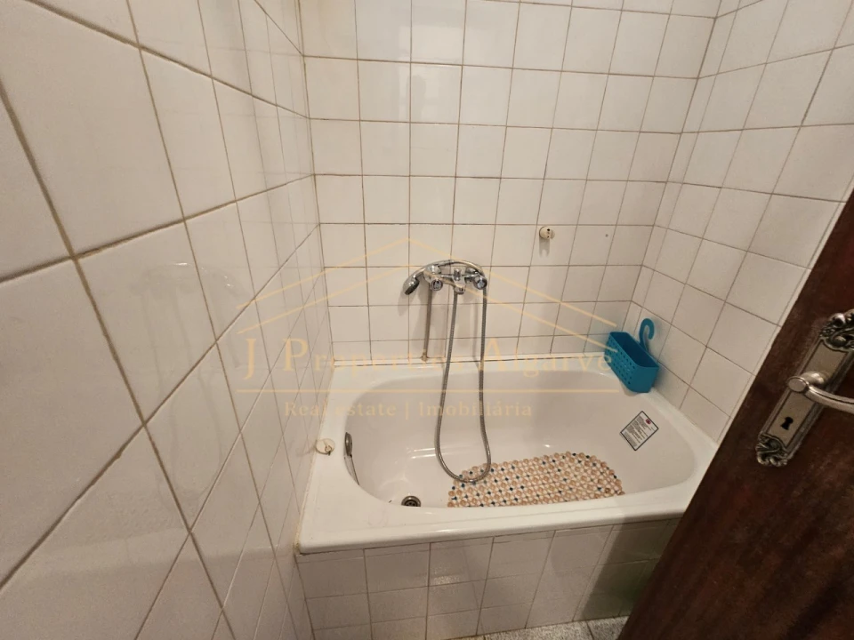 Moradia T7 para Venda em Loule (São Sebastião) Foto 34