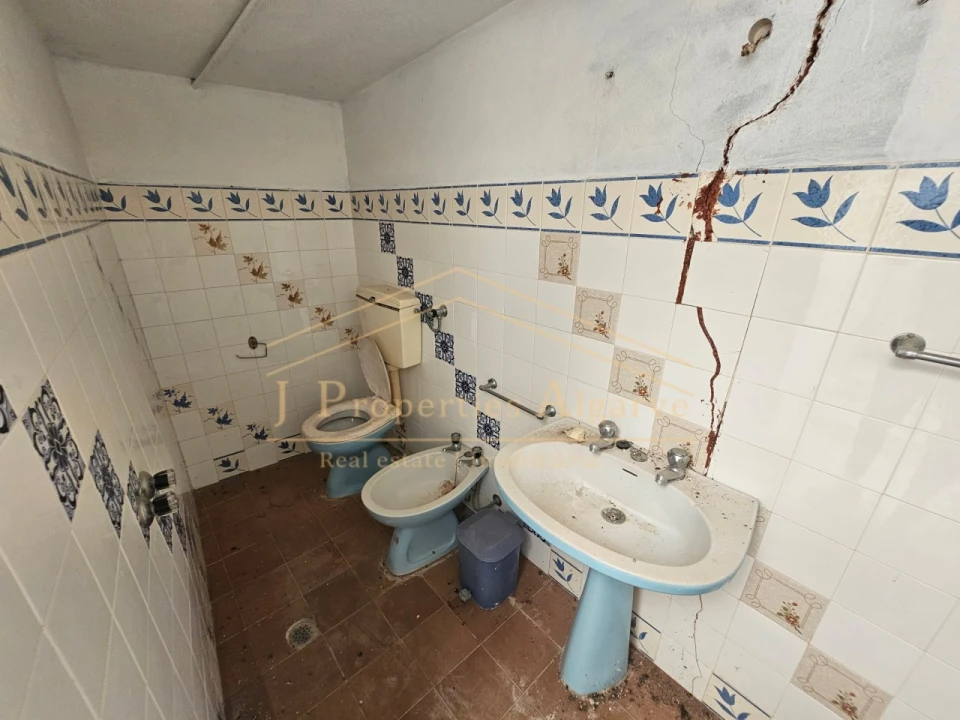 Moradia T7 para Venda em Loule (São Sebastião) Foto 44