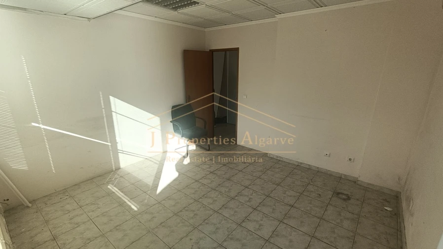 Loja para Venda em Lagoa e Carvoeiro Foto 4