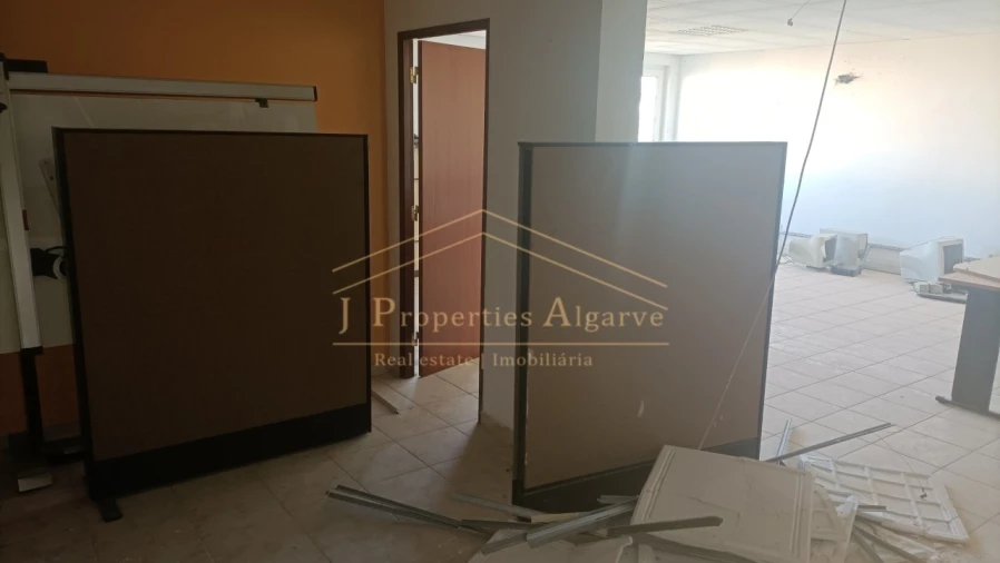 Loja para Venda em Lagoa e Carvoeiro Foto 4