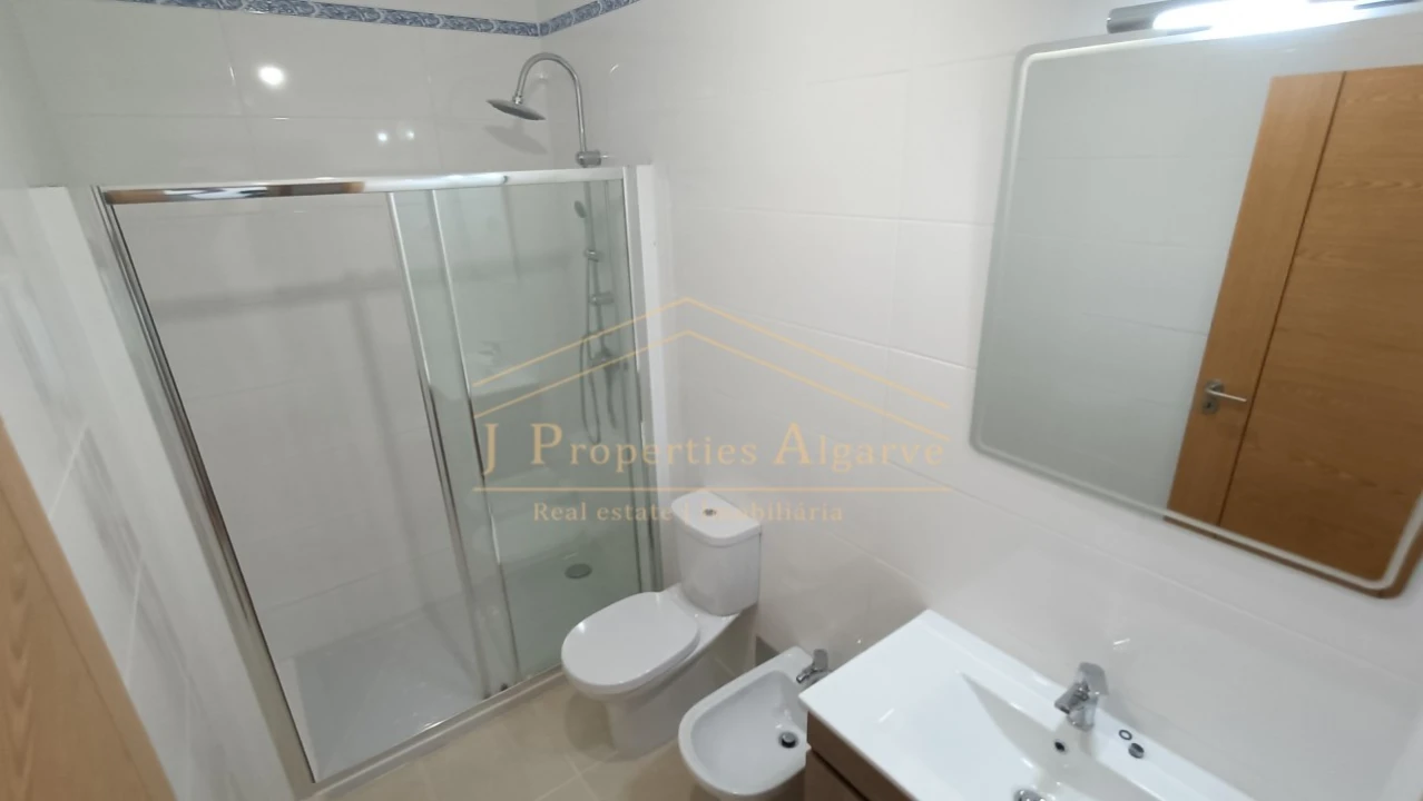 Moradia T44 para Venda em Loule (São Clemente) Foto 28