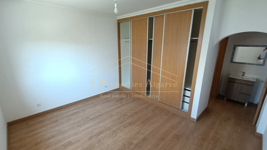 Moradia T44 para Venda em Loule (São Clemente) Foto 29