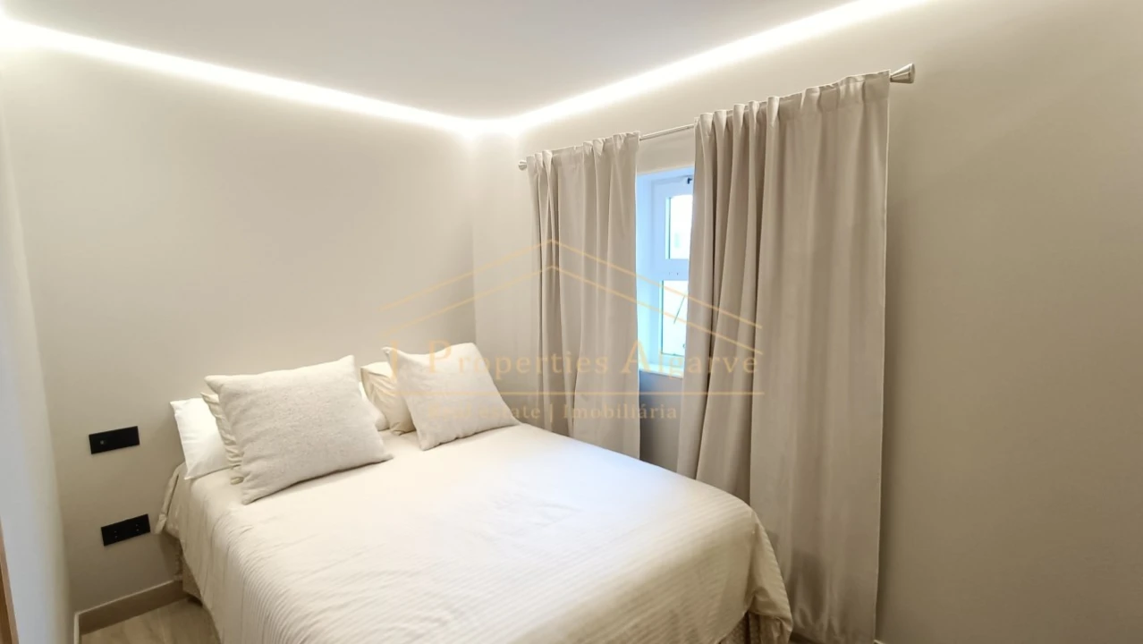 Apartamento T2 para Venda em Almancil Foto 15