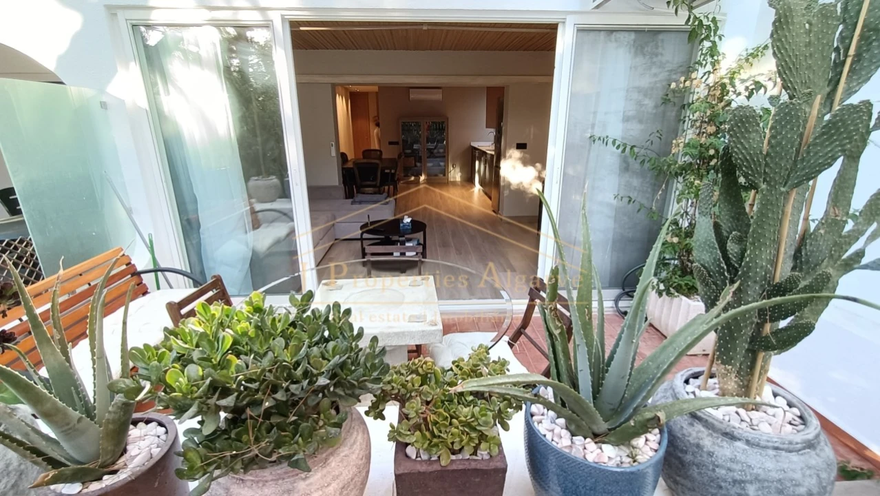 Apartamento T2 para Venda em Almancil Foto 19