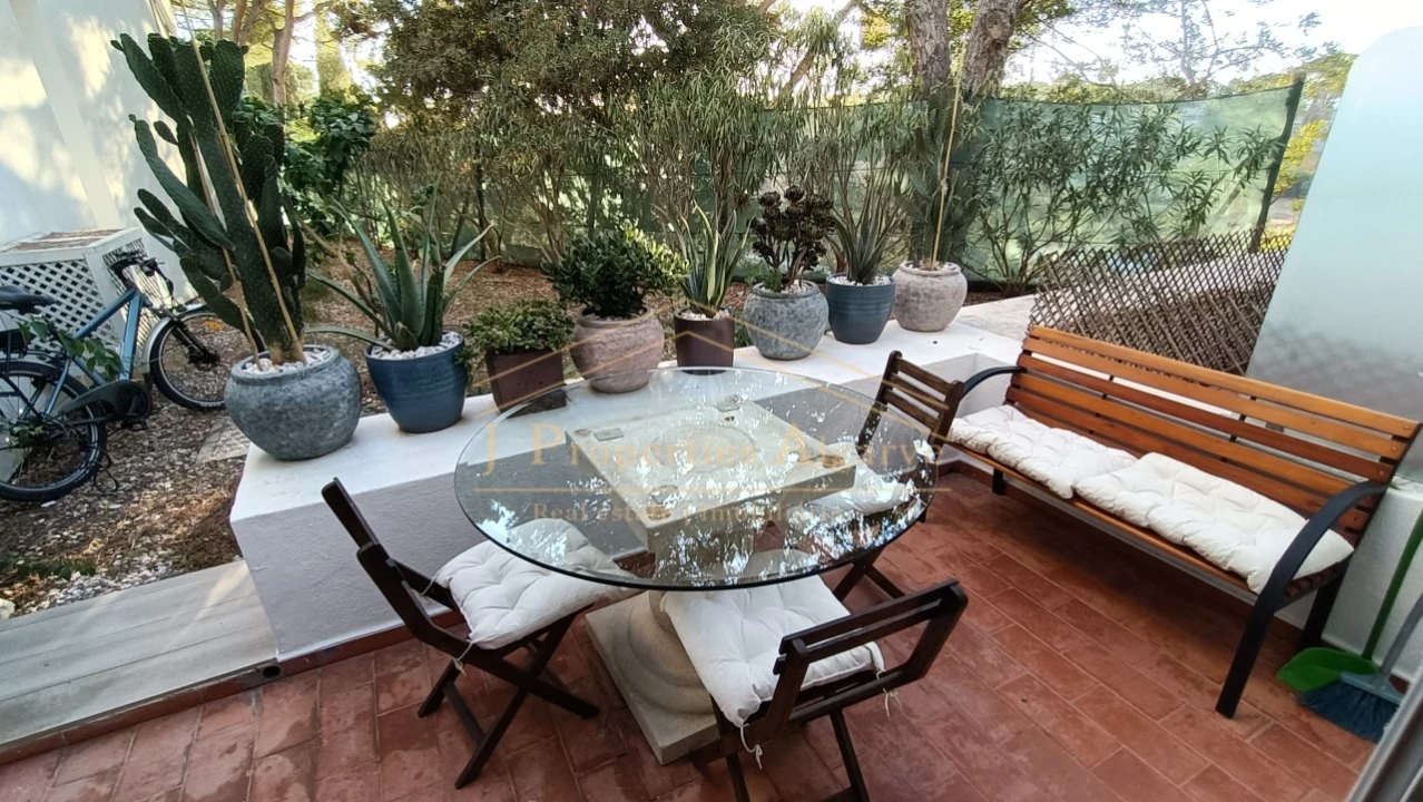 Apartamento T2 para Venda em Almancil Foto 17