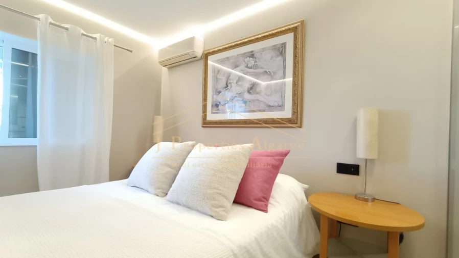 Apartamento T2 para Venda em Almancil Foto 3