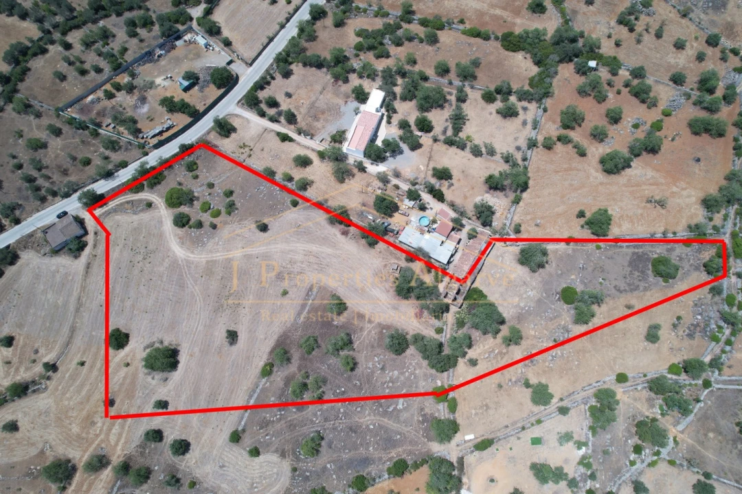 Terreno para Venda em Moncarapacho e Fuseta Foto 1