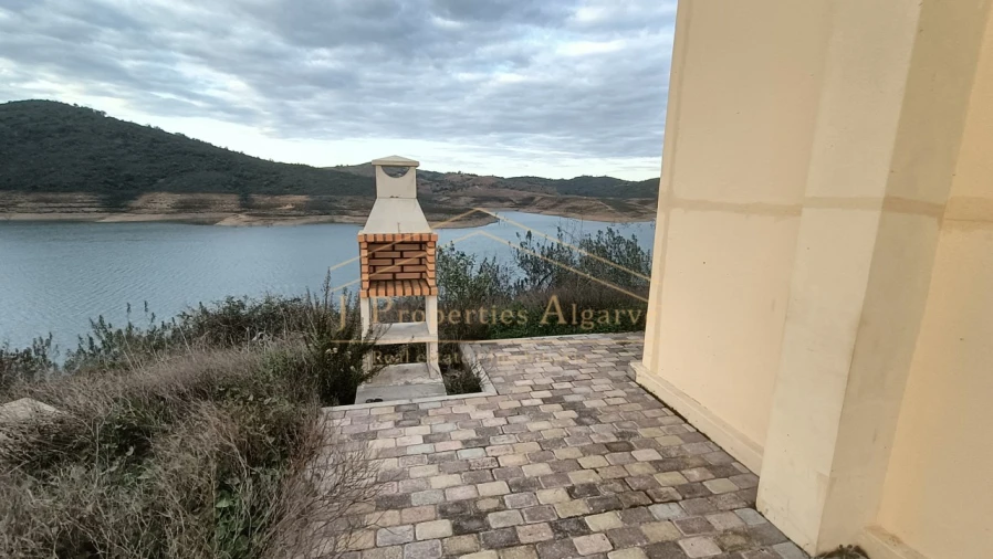 Moradia T3 para Venda em Santana da Serra Foto 13