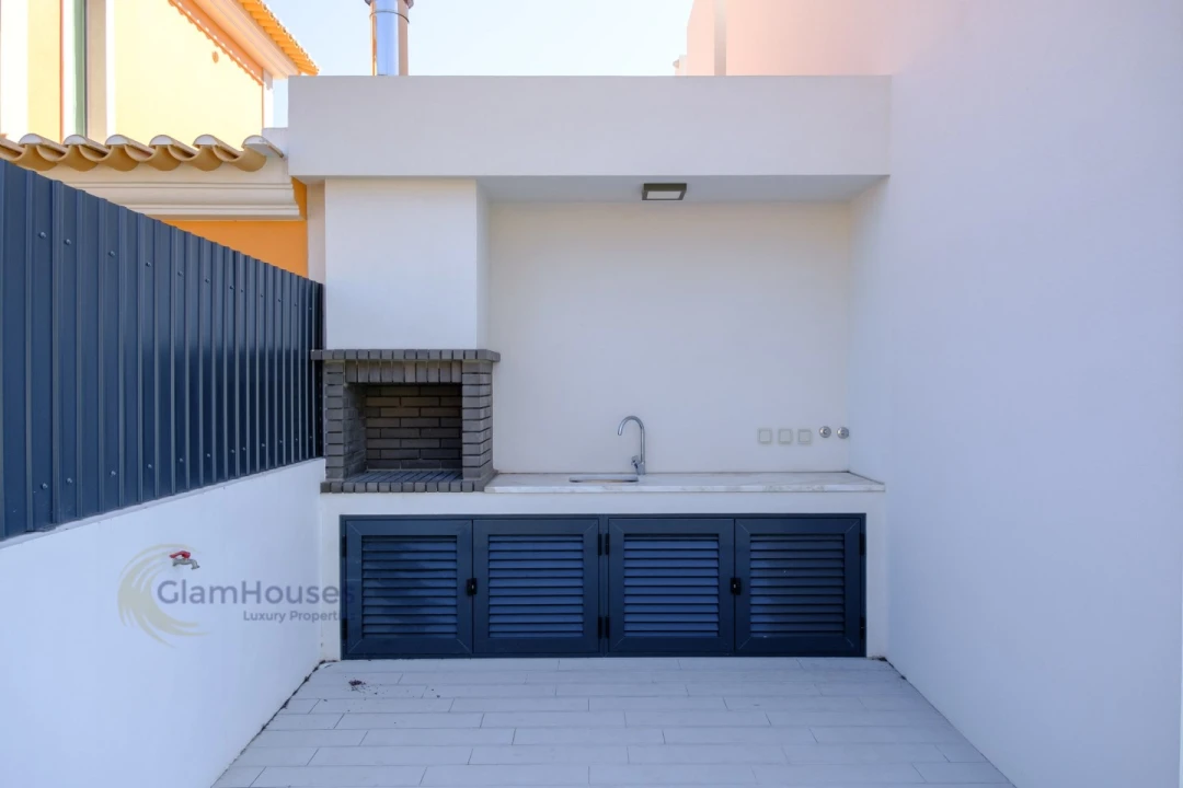 Moradia T4 para Venda em Charneca de Caparica e Sobreda Foto 6