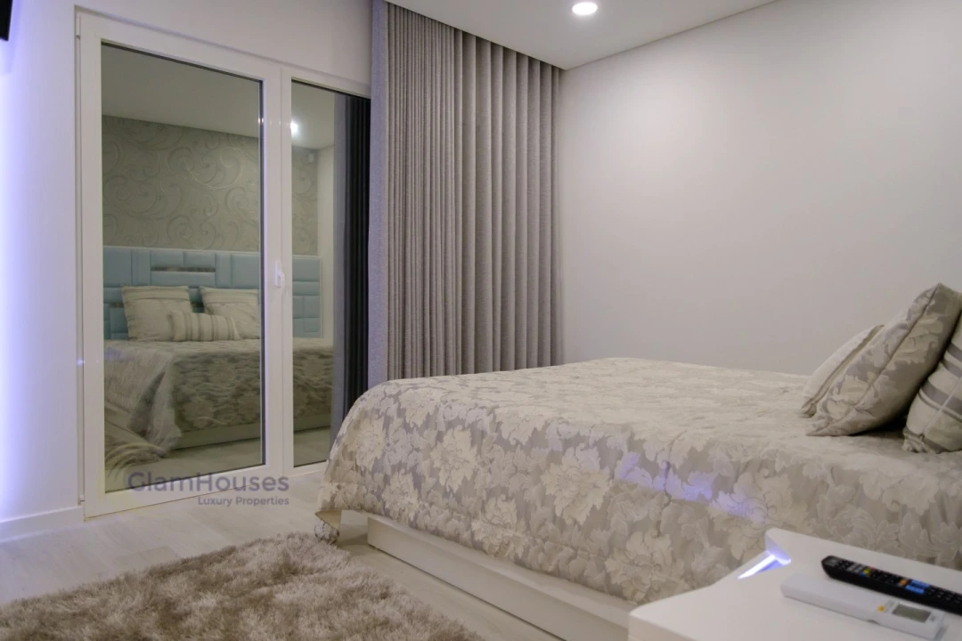 Moradia T4 para Venda em Charneca de Caparica e Sobreda Foto 17