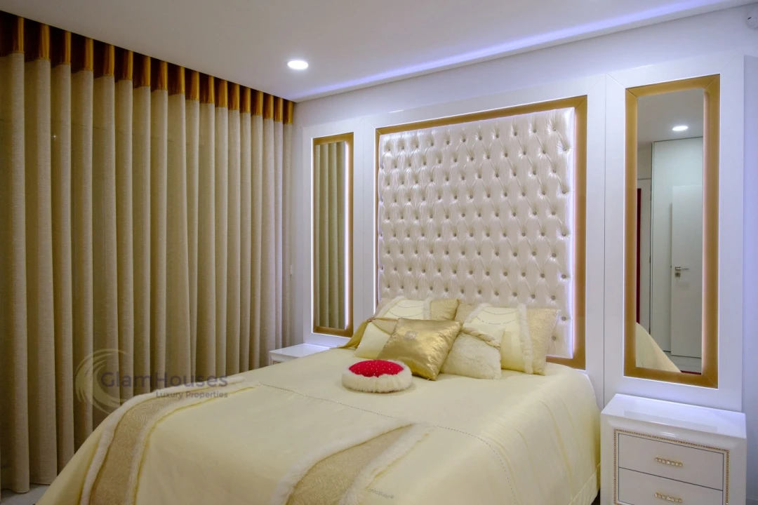 Moradia T4 para Venda em Charneca de Caparica e Sobreda Foto 19