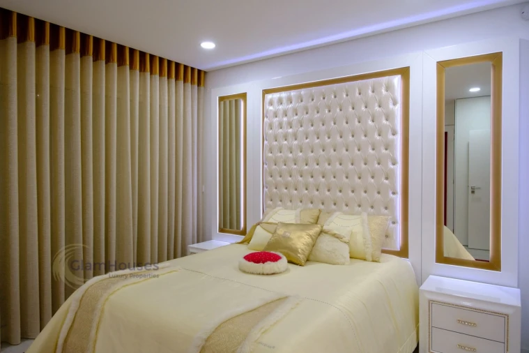 Moradia T4 para Venda em Charneca de Caparica e Sobreda Foto 19