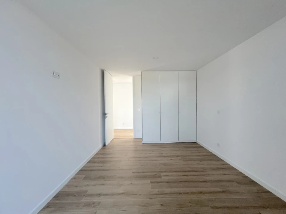 Apartamento T4 para Venda em Silvalde Foto 21