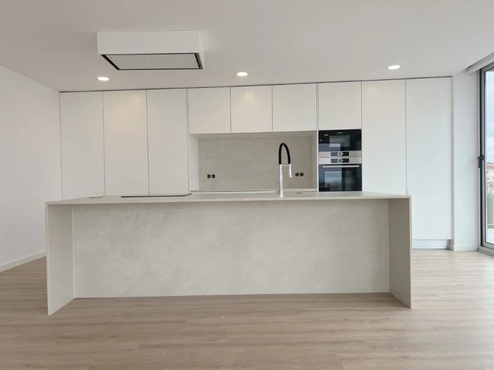 Apartamento T4 para Venda em Silvalde Foto 2