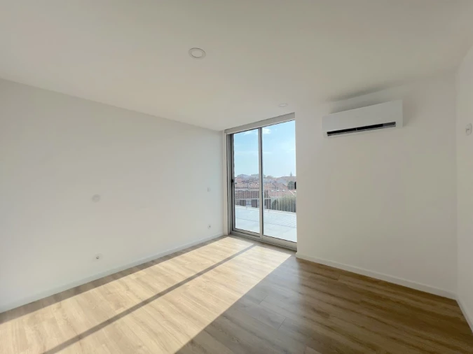 Apartamento T4 para Venda em Silvalde Foto 15