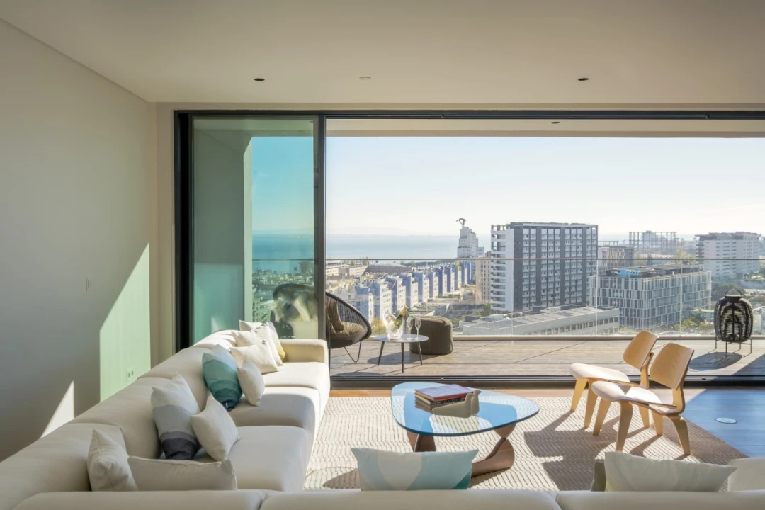 Apartamento T3 para Venda em Parque das Nações Foto 4